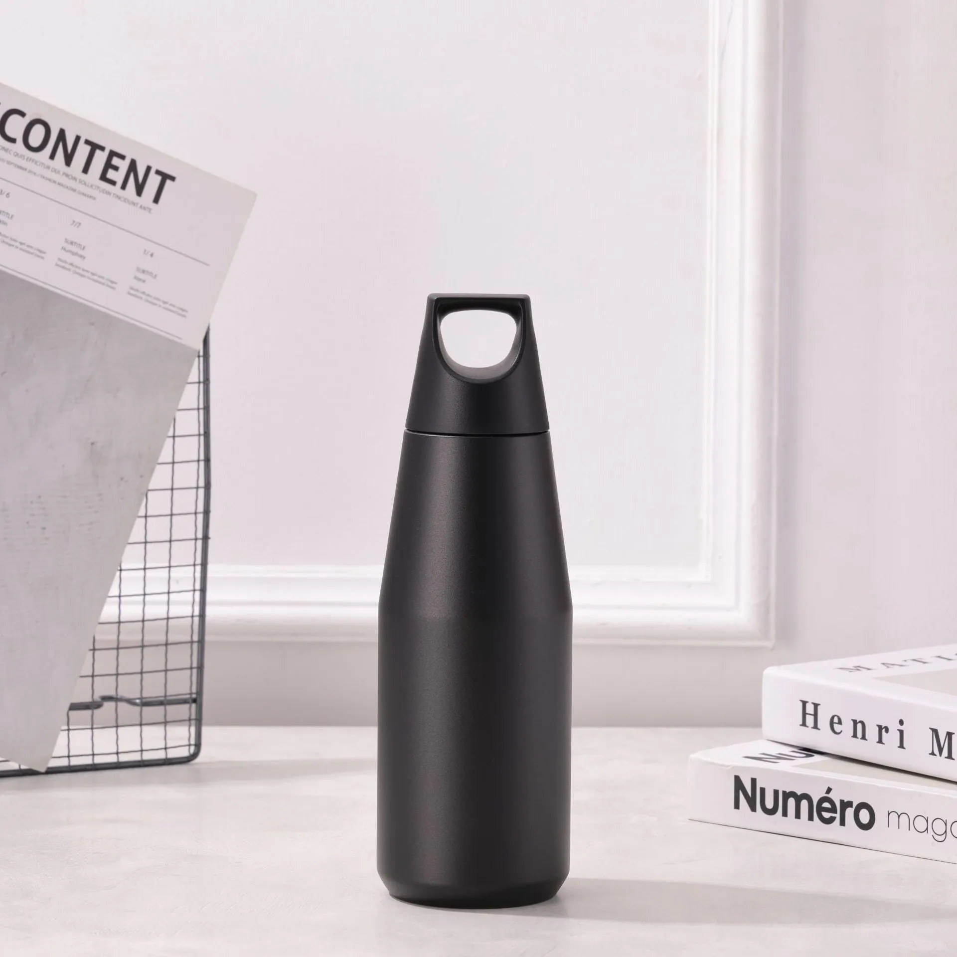 580ml Black 316 Stainless Steel Insulated Bottle | American Tapered Design | Outdoor Sports Flask