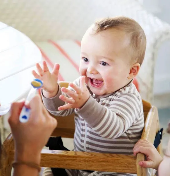 [Bundle Of 2] Munchkin White Hot® Infant Spoons ( Pack of 4 )