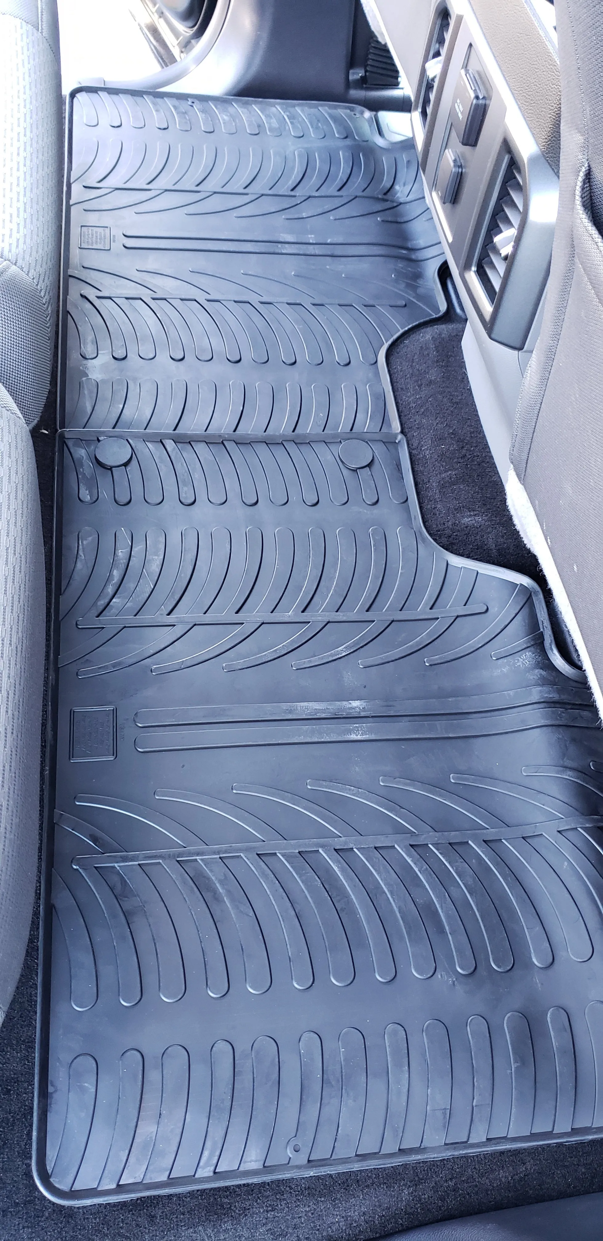 GledringUSA custom floor mats for Ford F-150 SuperCrew 2015-2024 & F-150 Raptor 2017-2020 (Carpet Floor, W/out Tool box)
