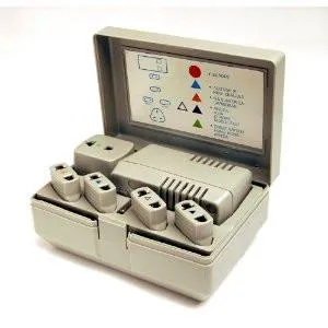 VM3  Worldwide Voltage Converter / Adapter Kit for Use In 220V/240V Countries