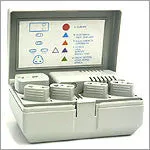 VM3  Worldwide Voltage Converter / Adapter Kit for Use In 220V/240V Countries